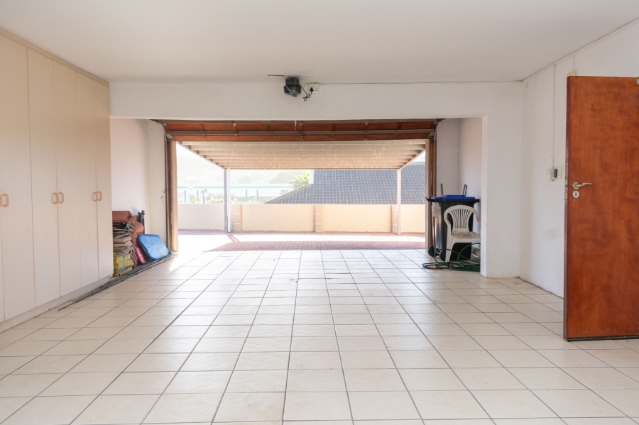 7 Bedroom Property for Sale in Ferreira Town Eastern Cape